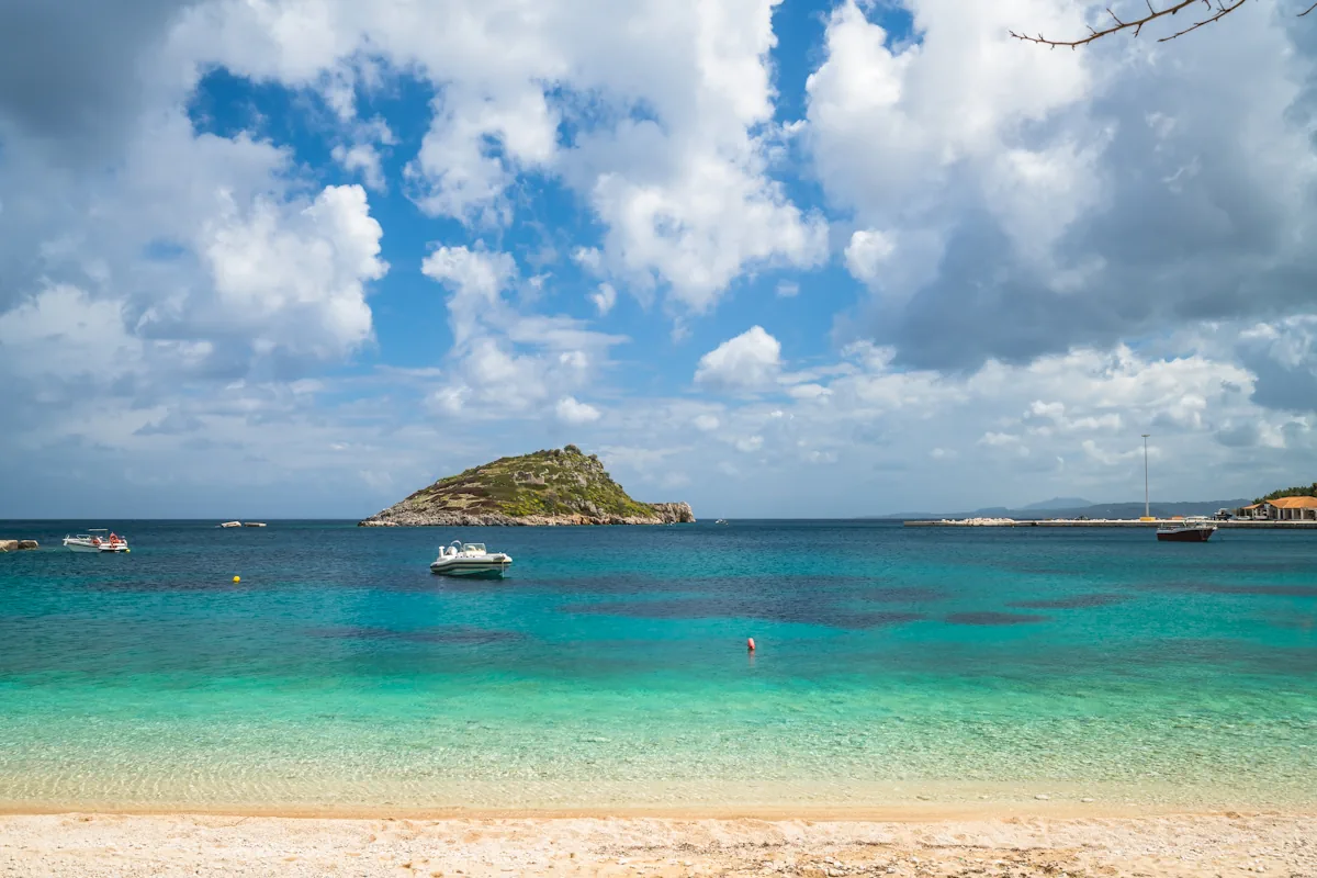 Plage de Gouverneur à Saint-Barthélemy, île française des Caraïbes