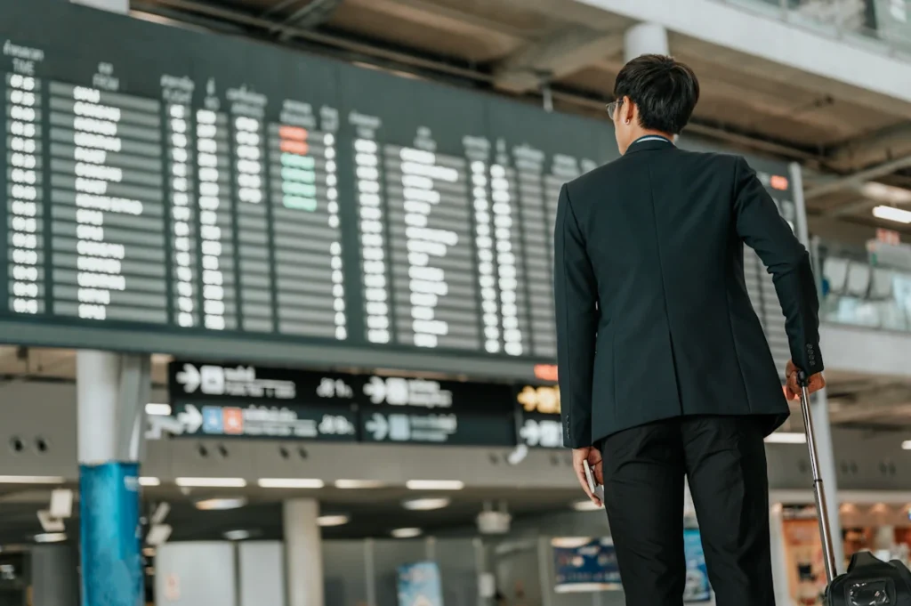 Voici combien de temps arriver avant un vol international