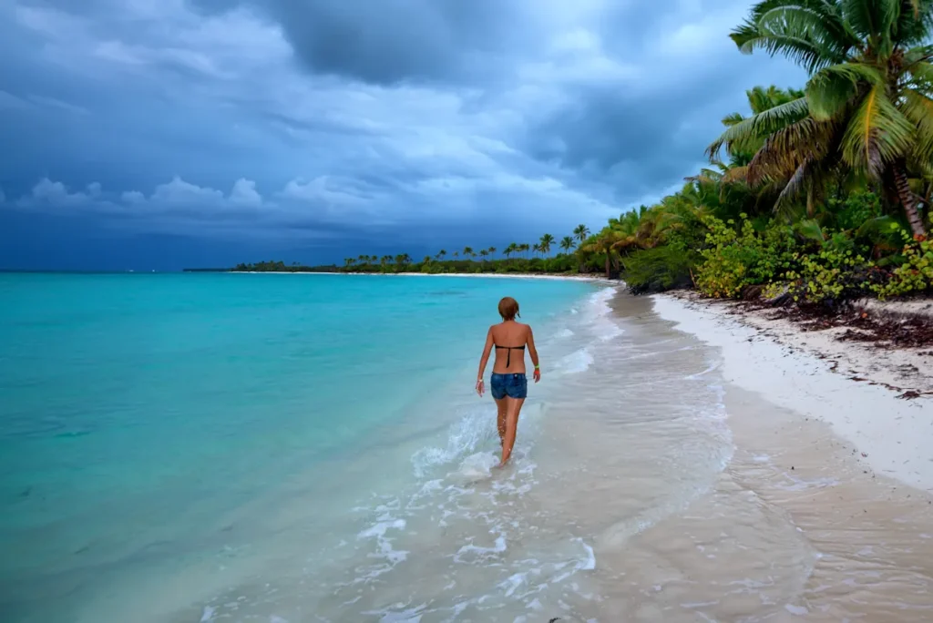 Une femme sur place en Guadeloupe