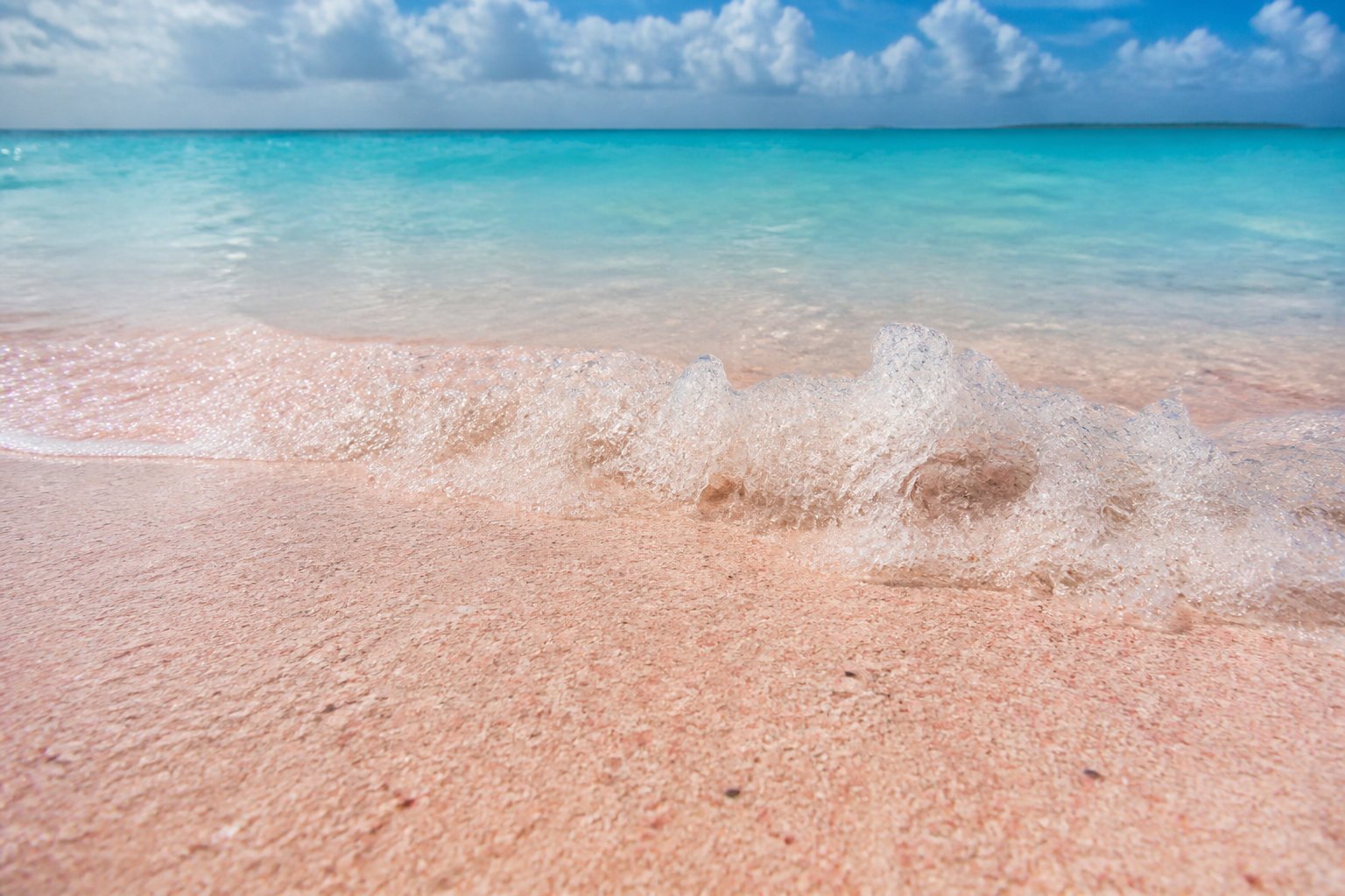 Pink Sand Beach : les reflets nacrés uniques de Barbuda